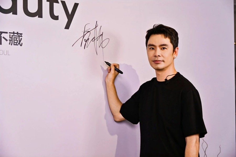 推出彩妆品牌NAN beauty，上美股份百亿美妆集团指日可待