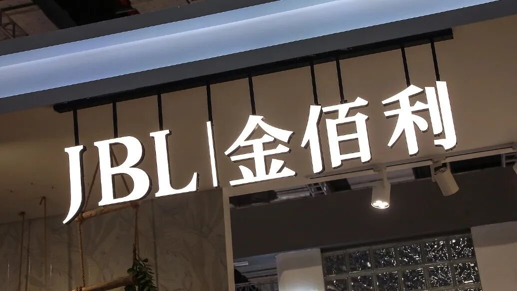 妆榜周报｜金佰利 487 亿美元收购科赴；美妆巨头携 26 项首发新品；化妆品新原料备案达 135 款