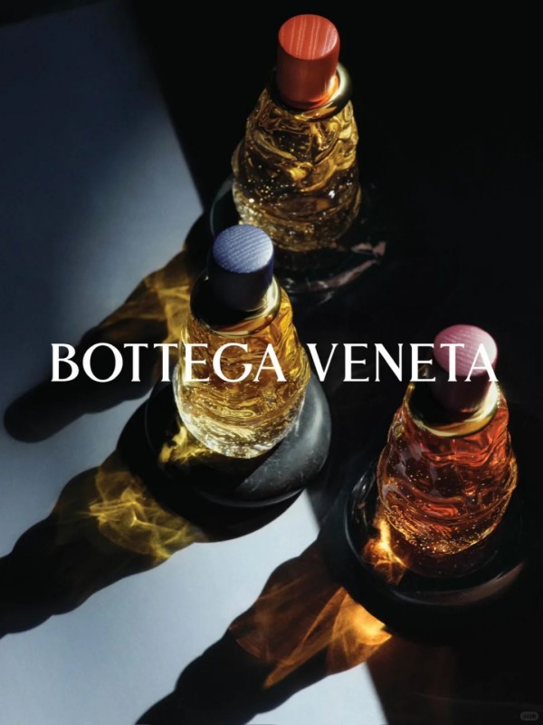  BOTTEGA VENETA Mezzanotte香水系列 
