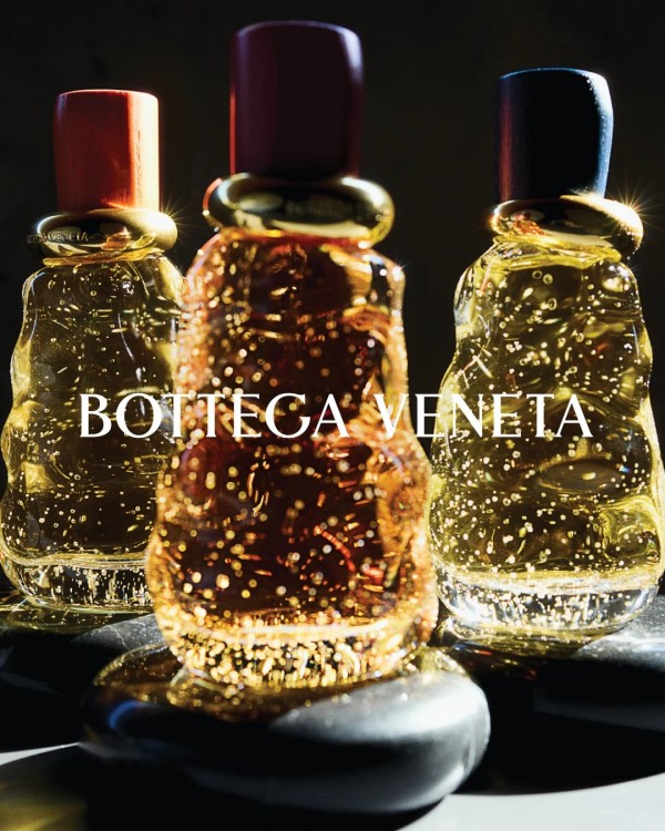  BOTTEGA VENETA Mezzanotte香水系列 