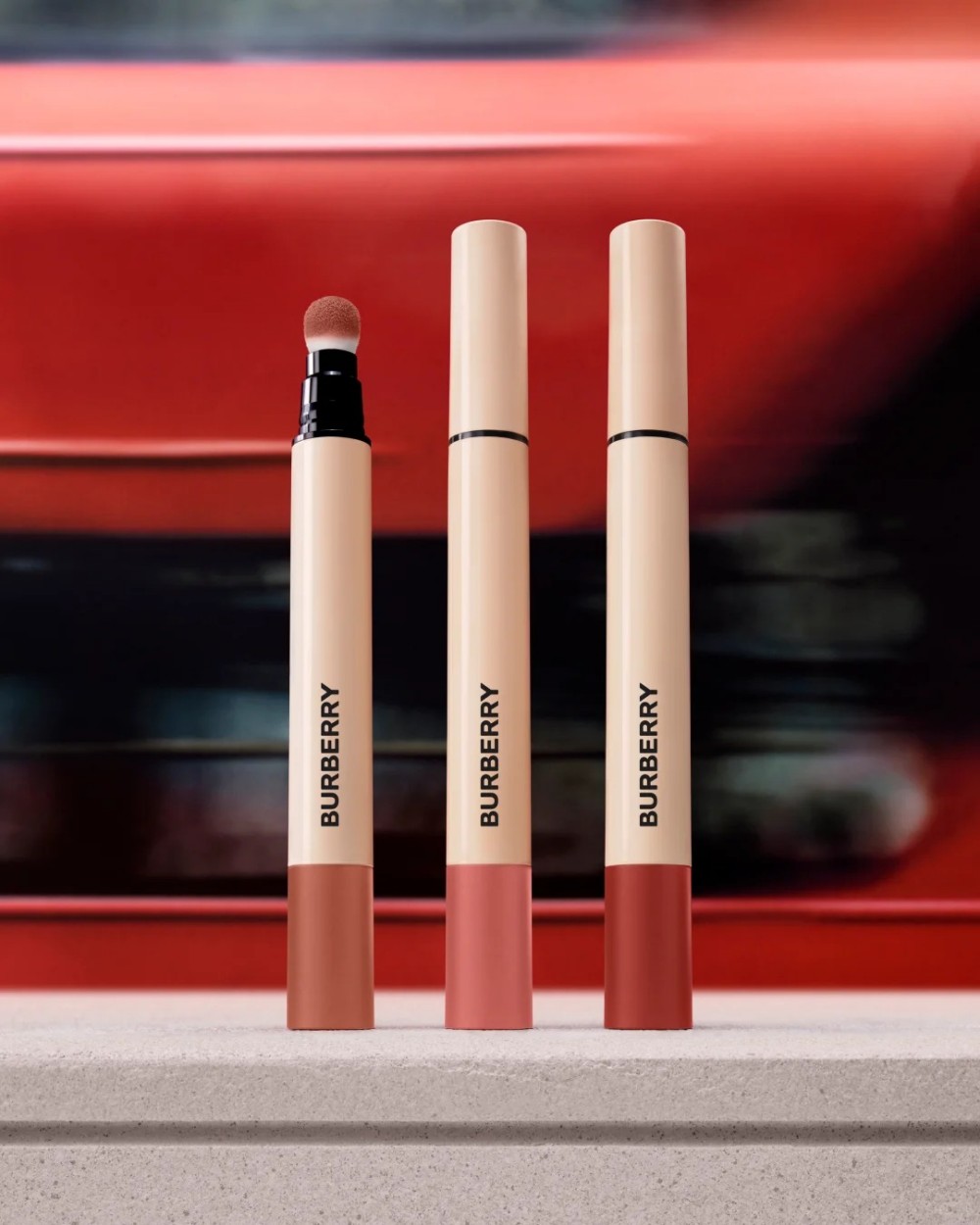 Burberry英伦小姐羊绒唇膏笔新品上市