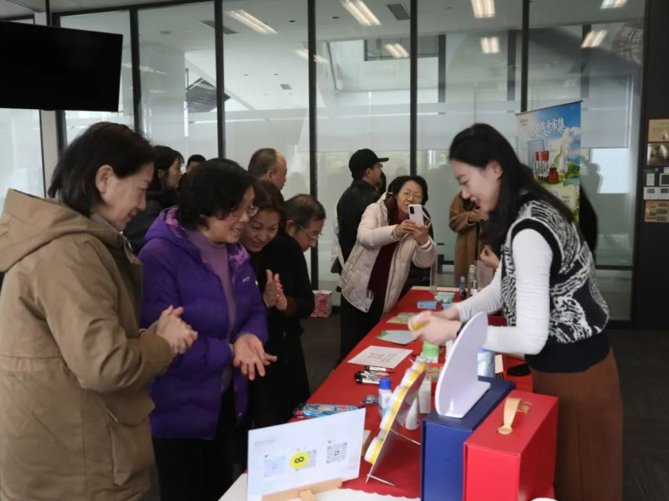 上海报业传媒协会赴上海家化调研：深化联动，共推国货品牌升级