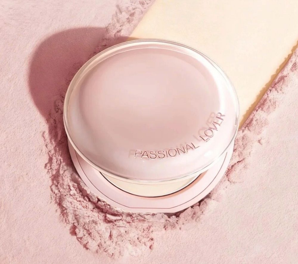 恋火橡皮擦粉饼新品上市