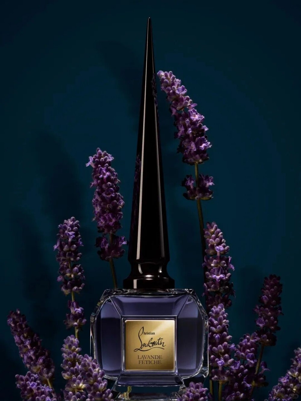 ChristianLouboutin FÉTICHE原欲香氛系列革调薰衣香水 新品上市