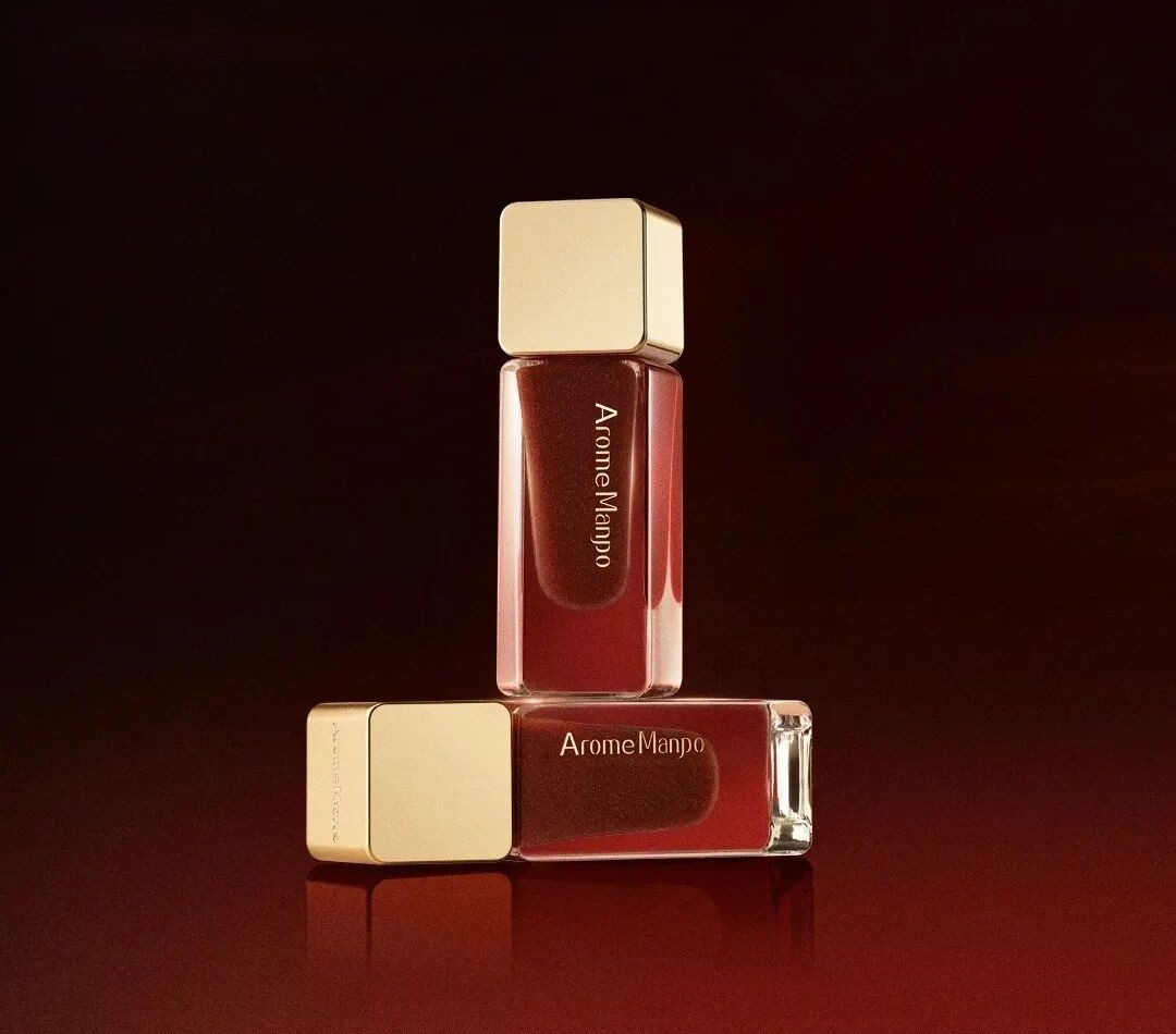 AromeManpo 馥郁满铺柔缎漾色精华唇油新品上市