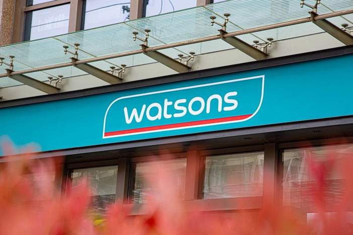 利润暴跌 74%、关店 279 家：屈臣氏中国，正在失去中国市场