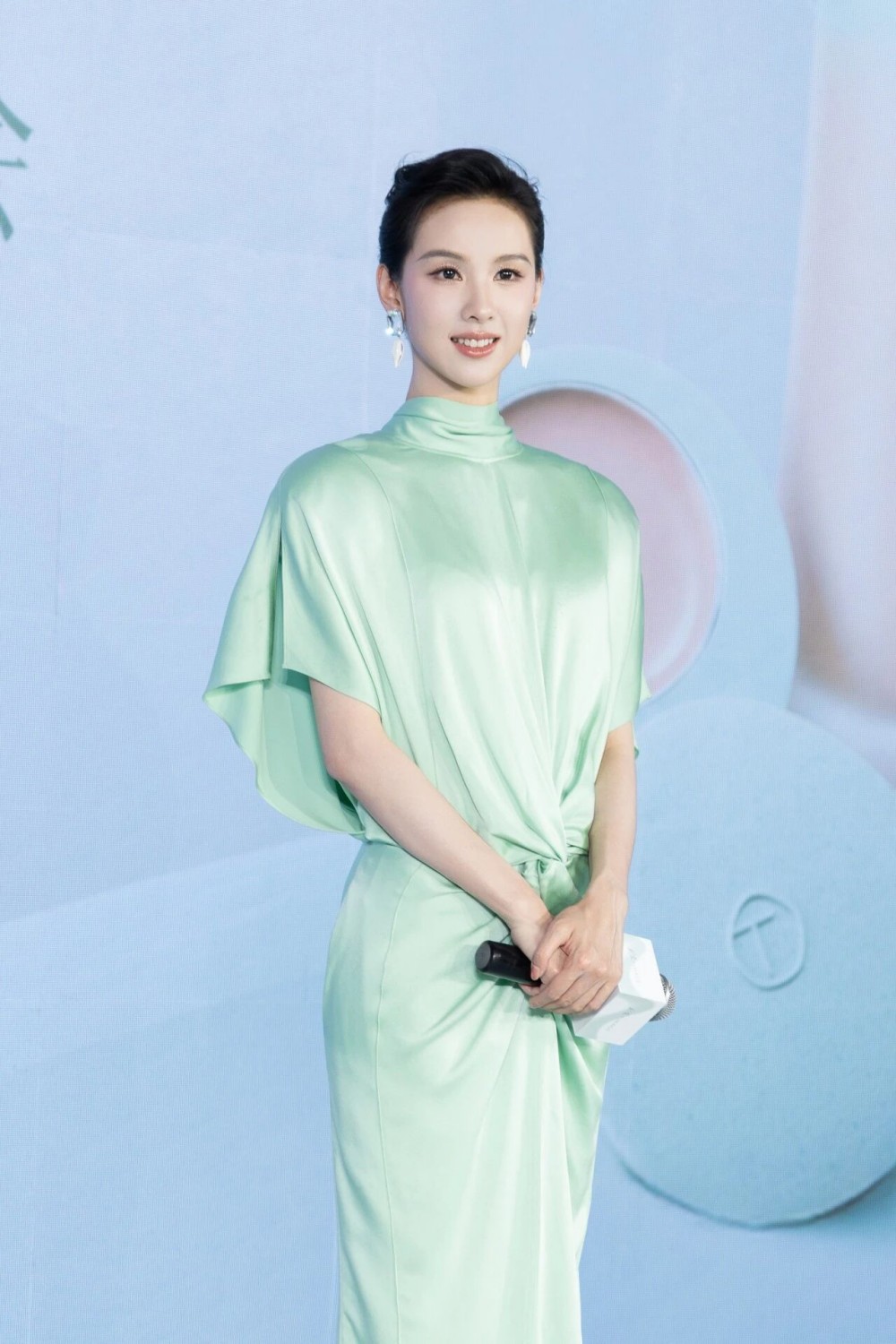 品牌焕新后首款力作！彩棠“小圆管2.0”如何诠释“中国妆 原生美”？