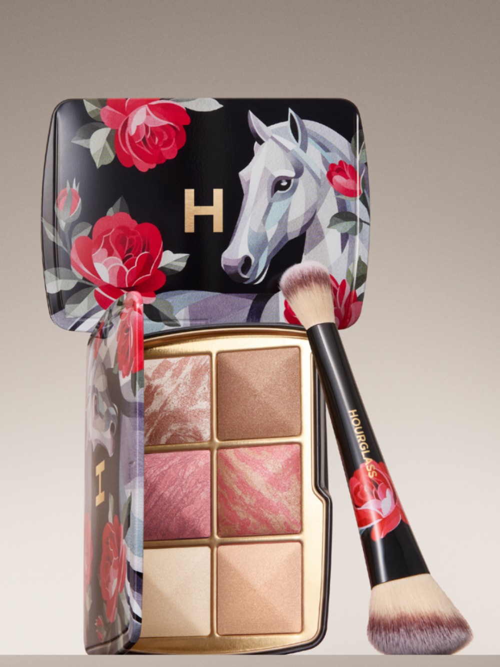 HOURGLASS：把纯素美妆，讲给东方听