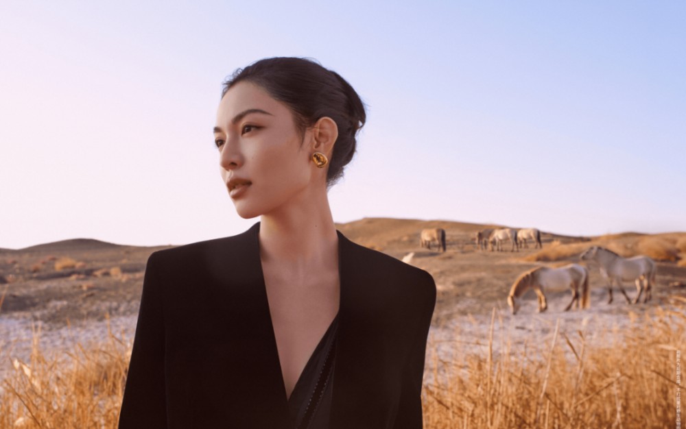 HOURGLASS：把纯素美妆，讲给东方听