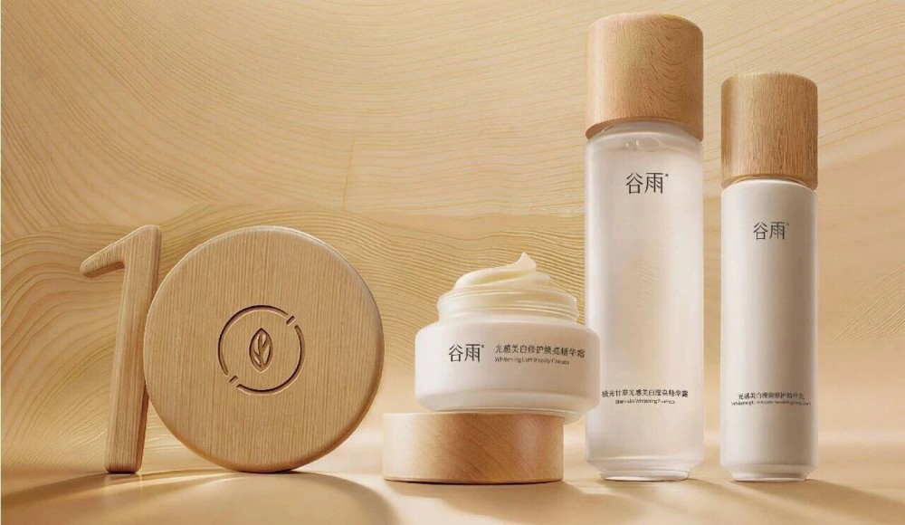 品牌周报｜珀莱雅拟以3.5亿元增持花知晓；谷雨年销售额破60亿；袋鼠妈妈官宣品牌代言人昆凌