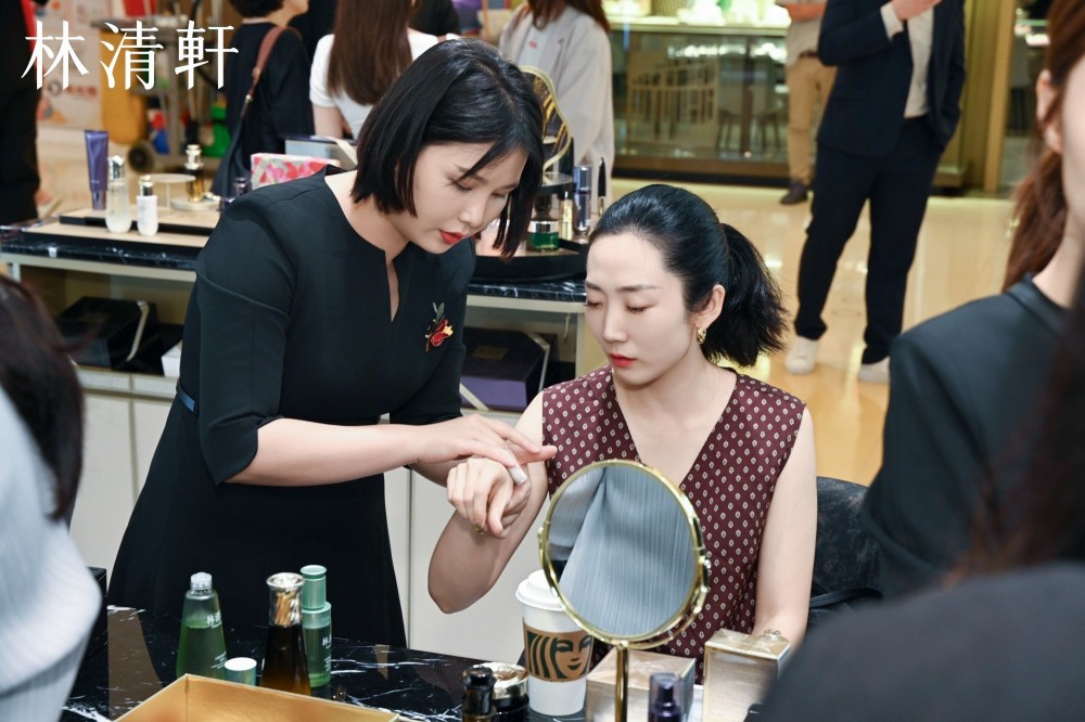 林清轩香港首店启幕，国货高端护肤品牌全球化战略落地